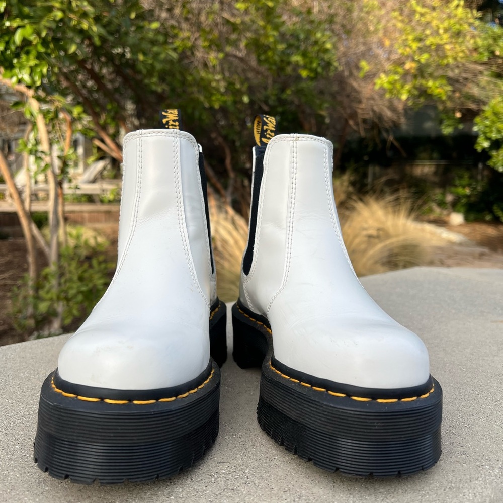 Dr. martens 2976 Quad Platform White leather Chelsea Boots